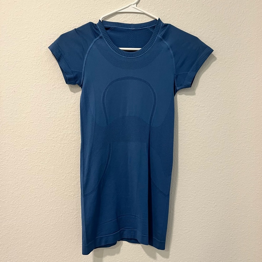 Lululemon Swiftly Sz 2